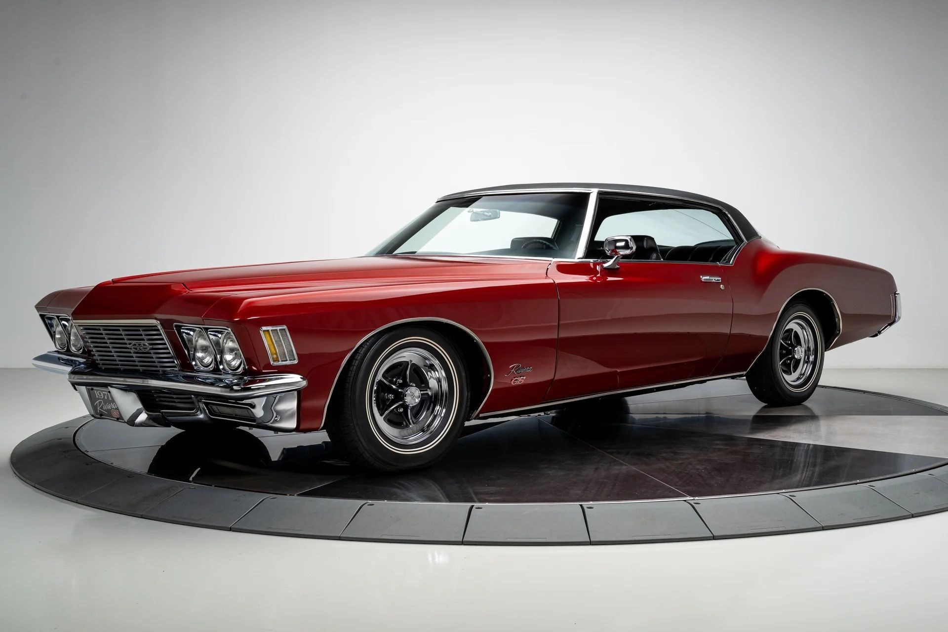 1971 Buick Riviera GS Sport Coupe